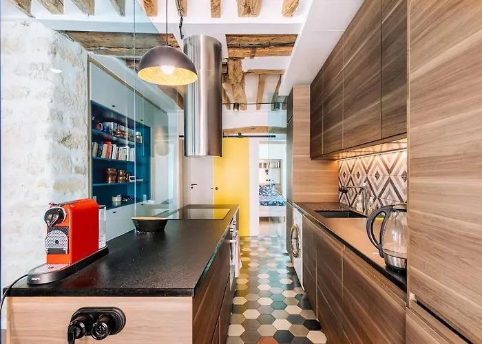 Trendy Flat Luxembourg Gardens דירה